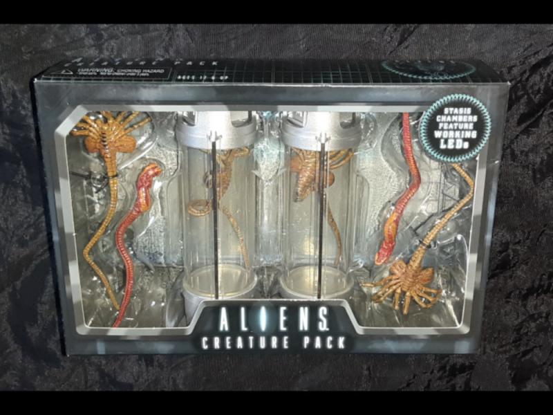 ALIENS CREATURE PACK - Facehugger Chestburster Actionfigur Zubehör Accessoires Set NECA rar NEU OVP