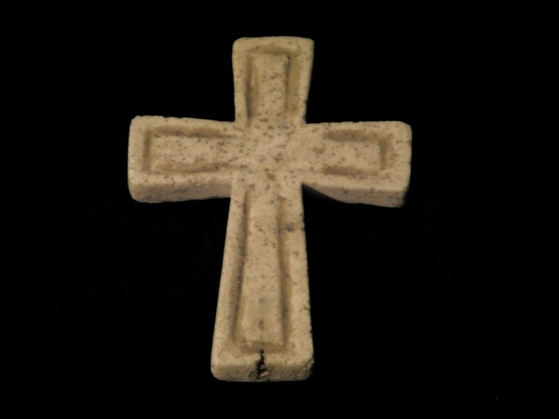 GRAB-SCHMUCK - GRAB-BEIGABE - STEINKREUZ - Kreuz aus Stein