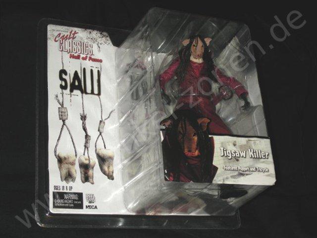 SAW  - JIGSAW KILLER - SCHWEINEMASKE MANTEL ROT - Neca Reel Toys Figur - Psycho-Horror