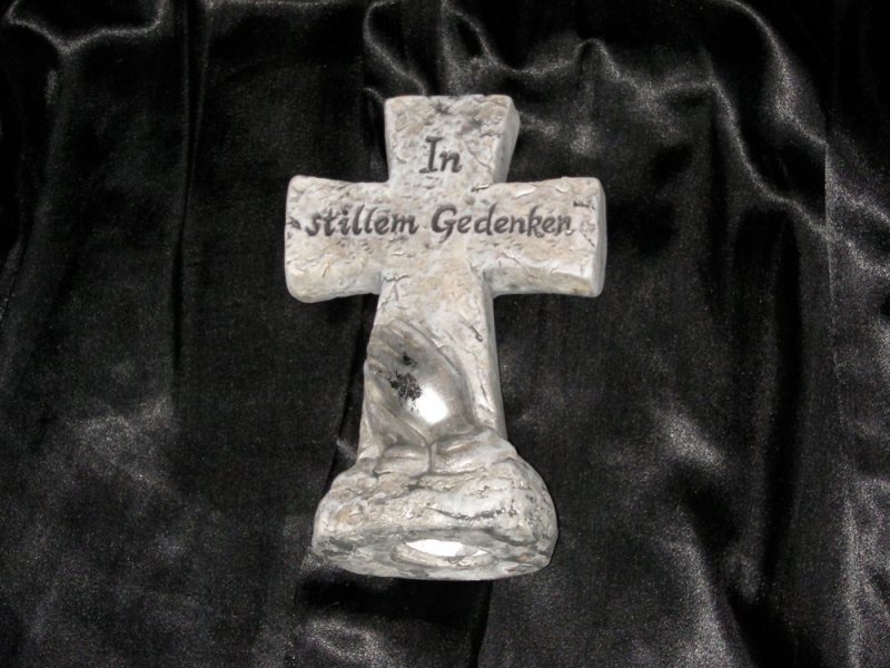 GRAB-DEKO - KREUZ mit SPRUCH und BETENDEN HÄNDEN - Grab-Schmuck Grab-Dekoration - Ton
